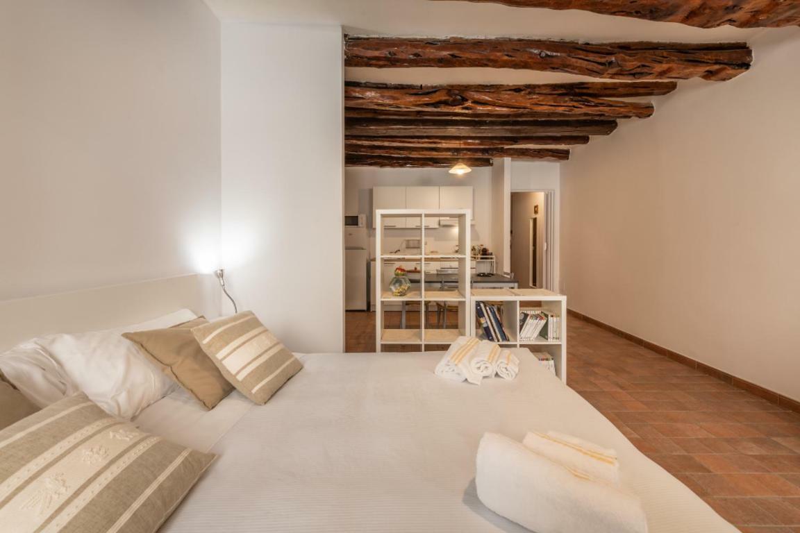 Remy Apartment Cagliari Bagian luar foto